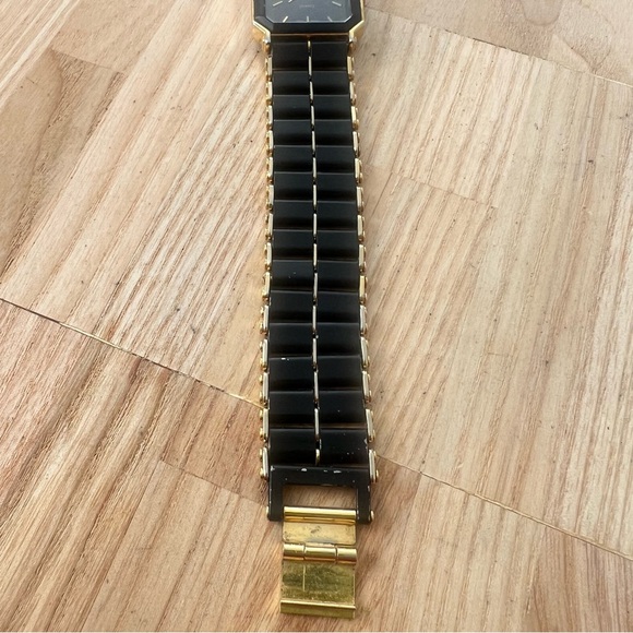 Xanadu black dial octagonal dress watch NEW BATTERY - Picture 4 of 10